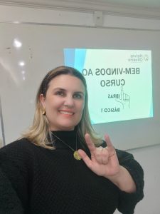 Aulas Práticas de LIBRAS